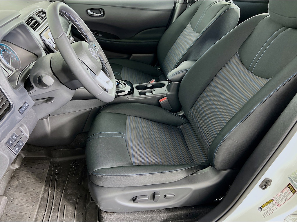 New 2025 Nissan Leaf SV PLUS Hatchback