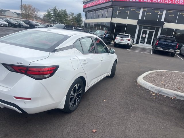 2022 Nissan Sentra SV photo 2
