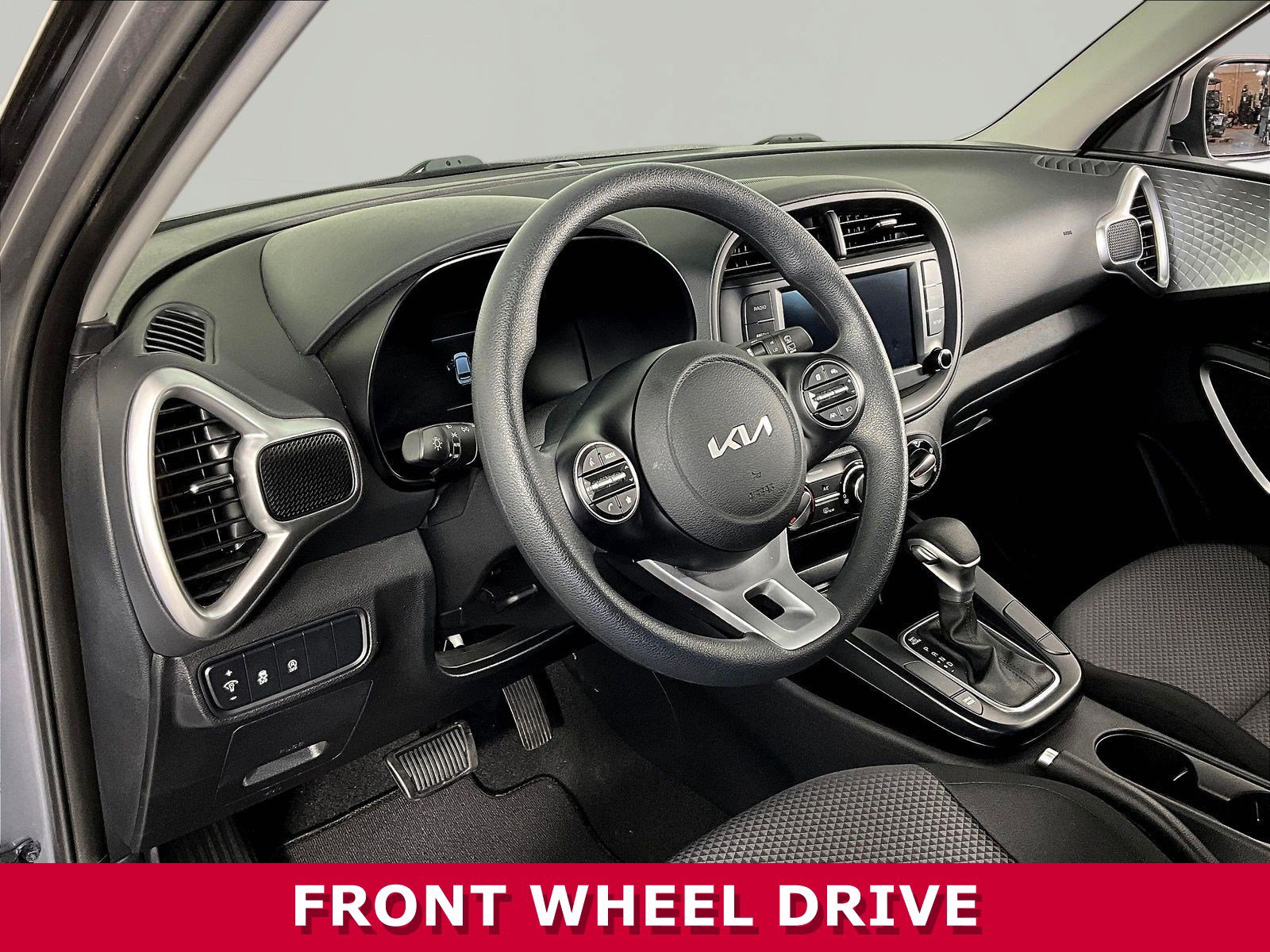 2025 Kia Soul LX - Photo 16