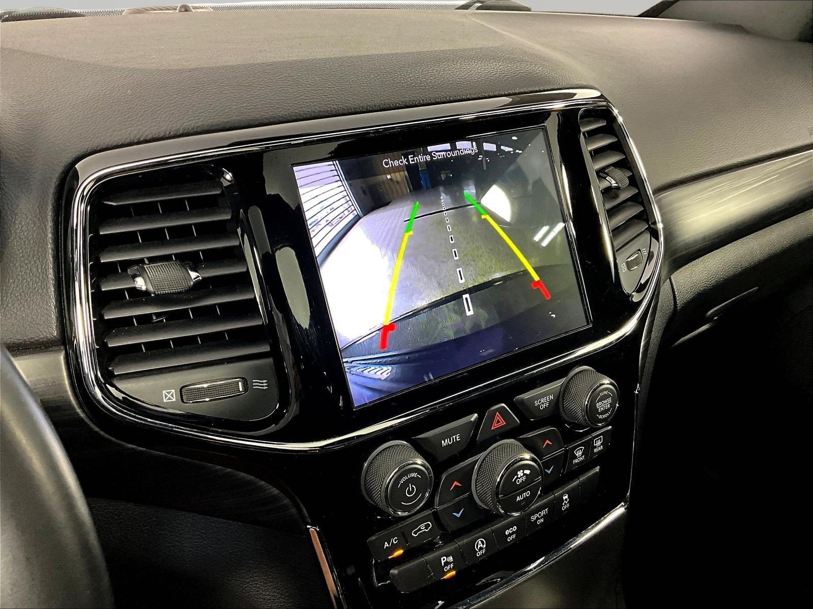 2019 Jeep Grand Cherokee Altitude - Photo 13