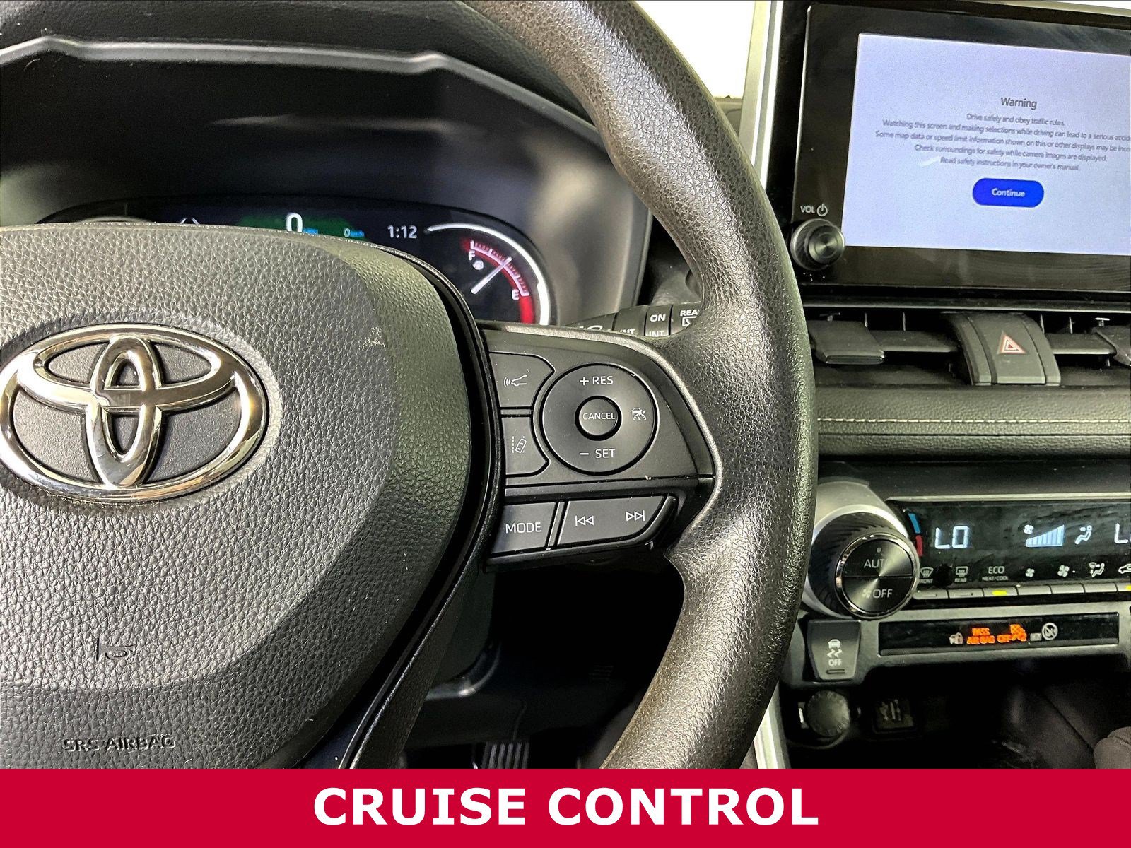 2023 Toyota RAV4 XLE - Photo 14