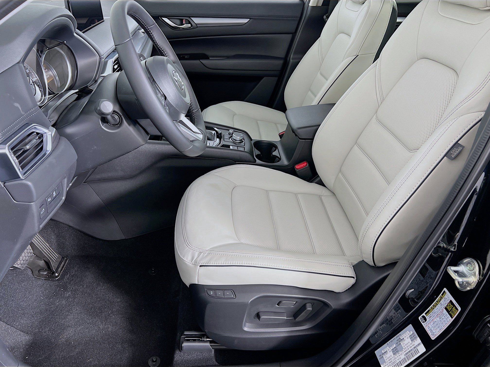 2025 Mazda CX-5 2.5 S Preferred photo 3