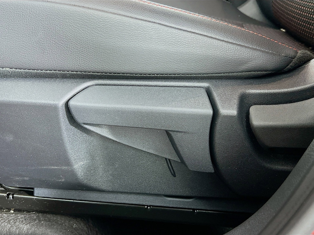 Used 2025 Nissan Kicks SR SUV