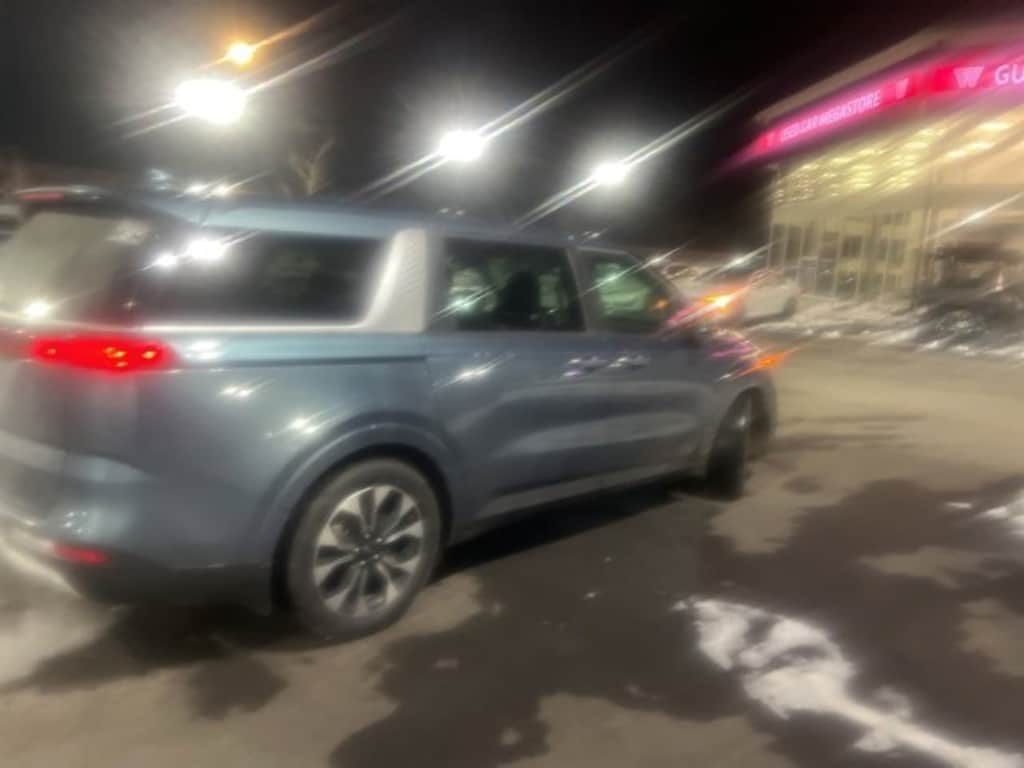 Used 2024 Kia Carnival EX MPV