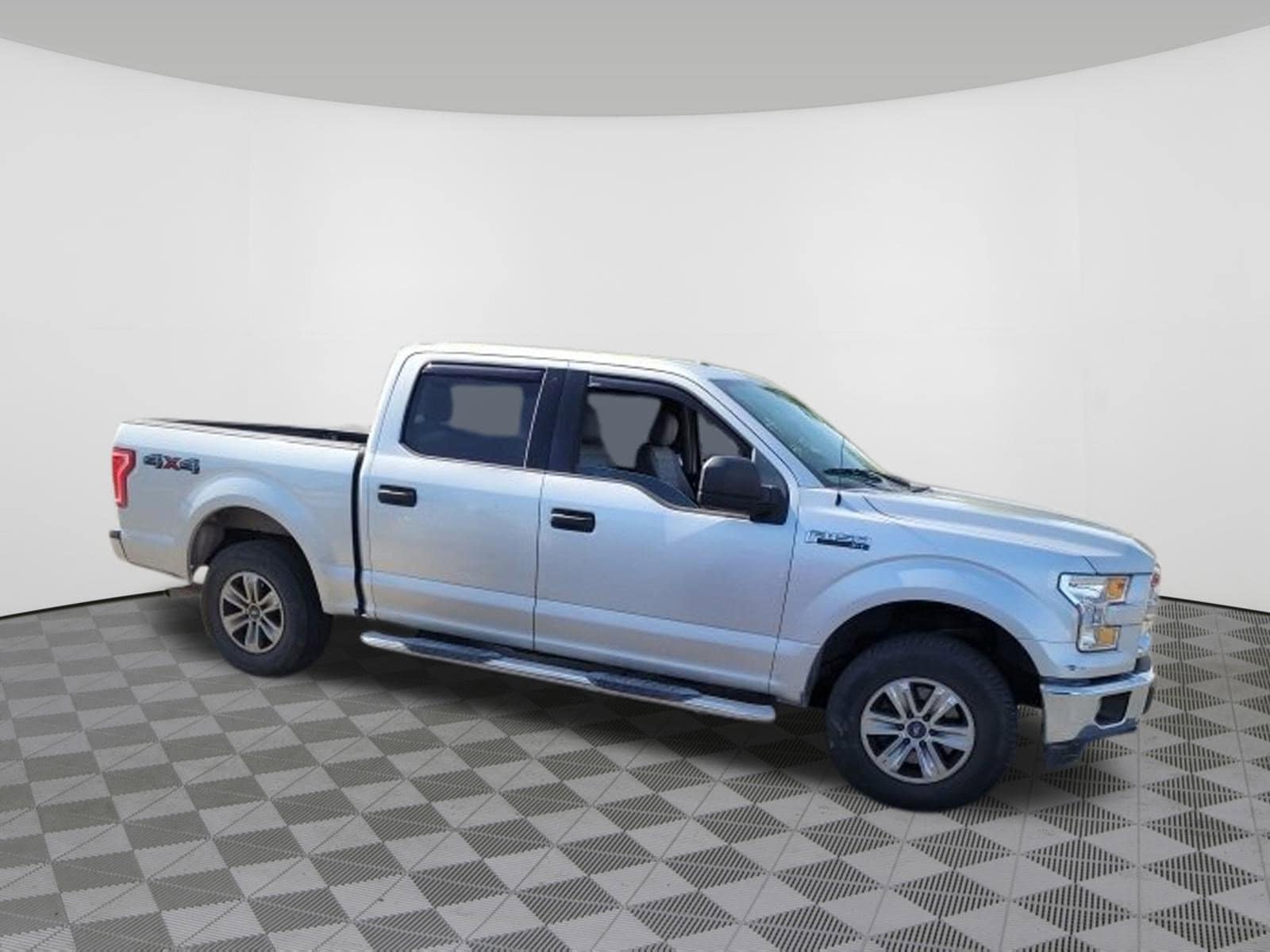 Used 2015 Ford F-150 XLT with VIN 1FTEW1E83FFB72988 for sale in Batavia, OH