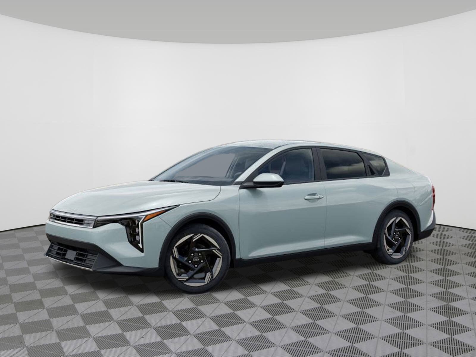 2025 Kia K4 EX photo 3
