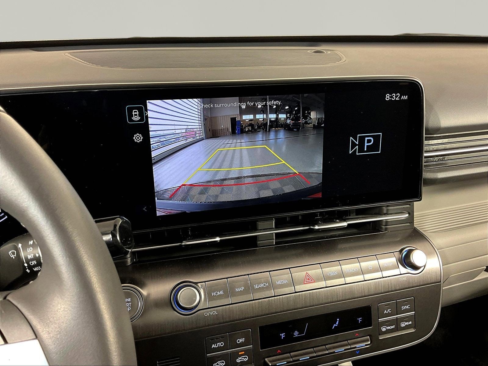 2025 Hyundai Kona SEL - Photo 13