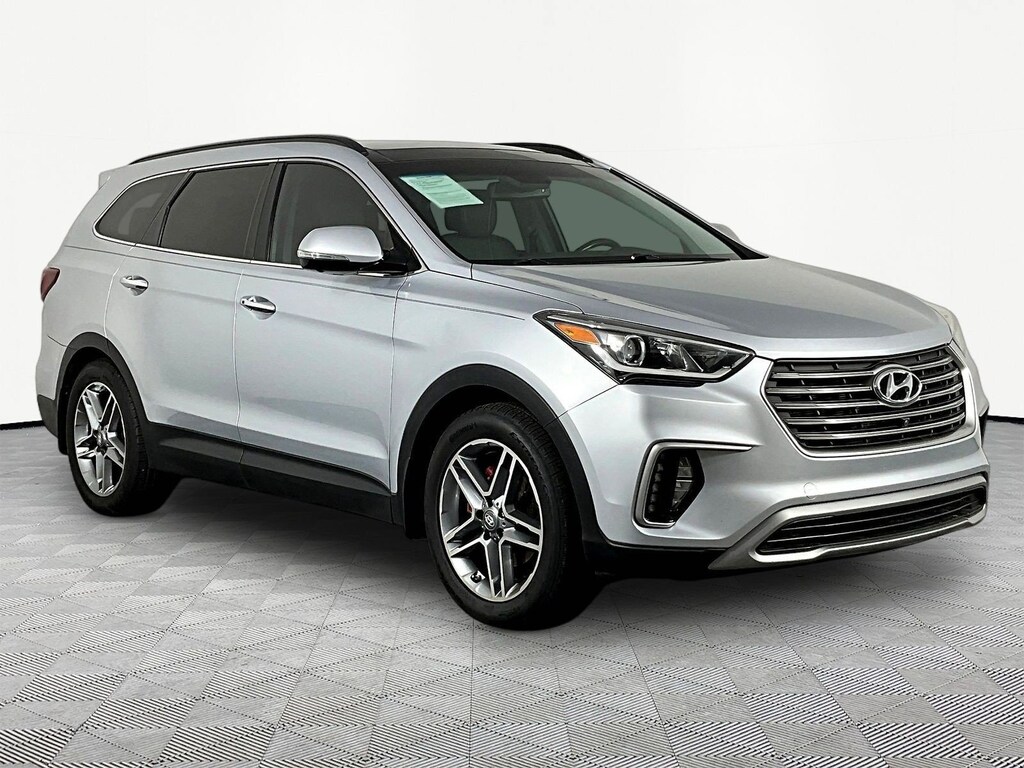 Used 2017 Hyundai Santa Fe SE Ultimate SUV