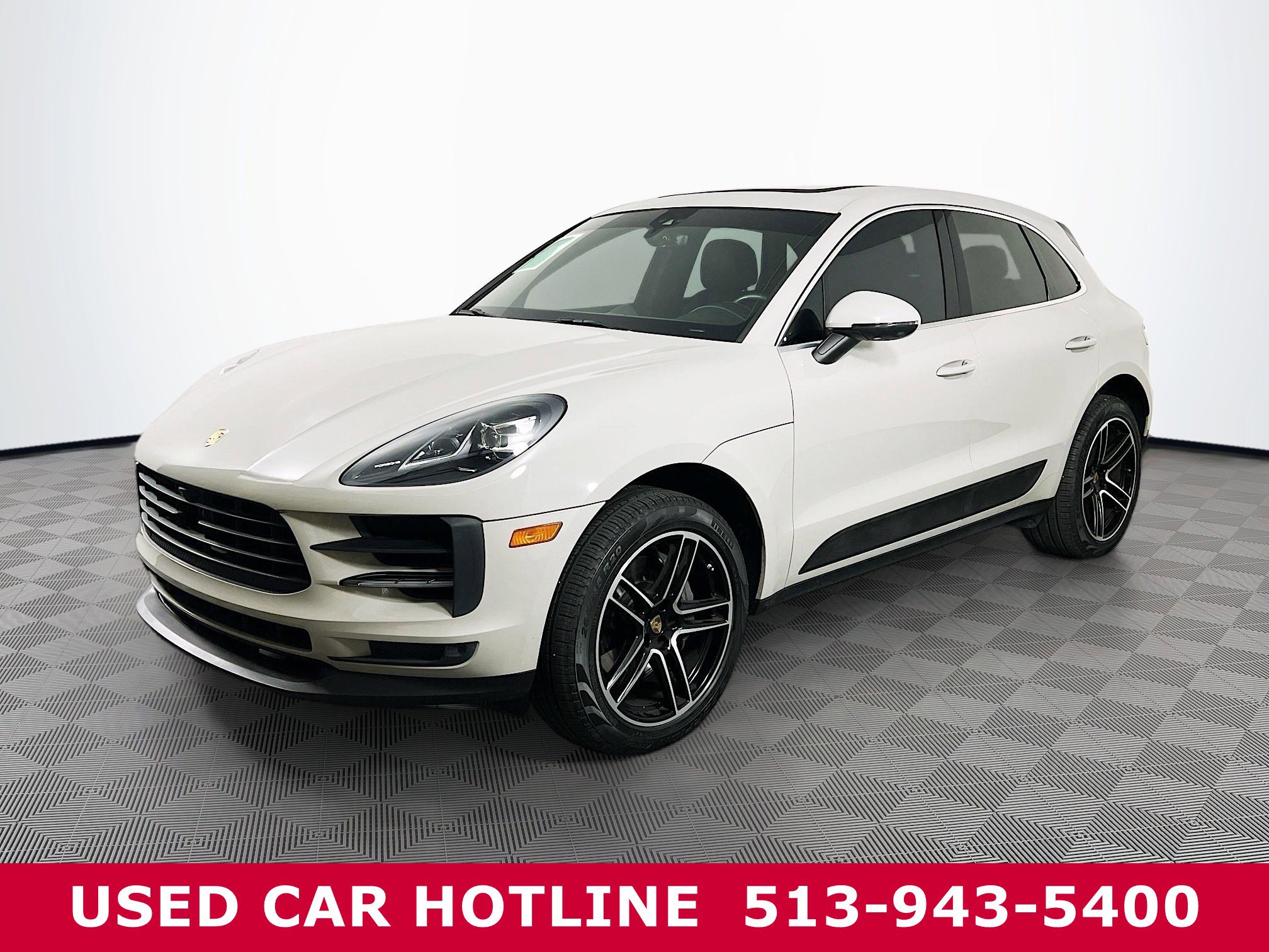 2021 Porsche Macan S photo 2