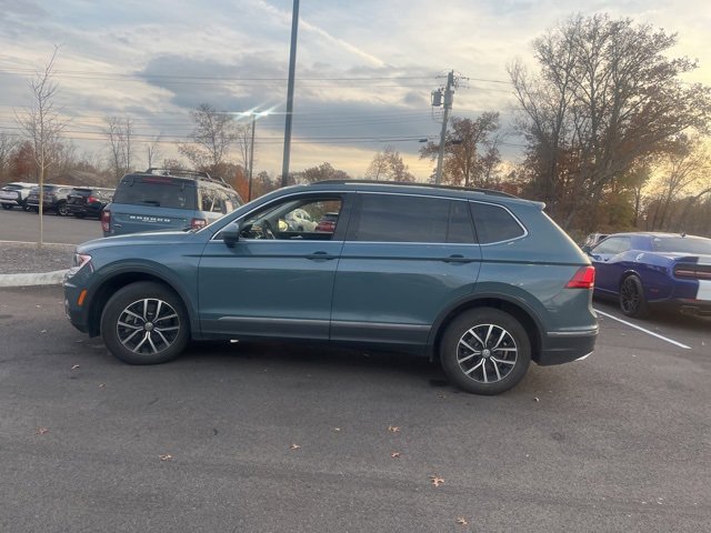 2021 Volkswagen Tiguan SE photo 3