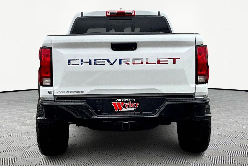 Used 2025 Chevrolet Colorado 4WD Trail Boss Truck Crew Cab