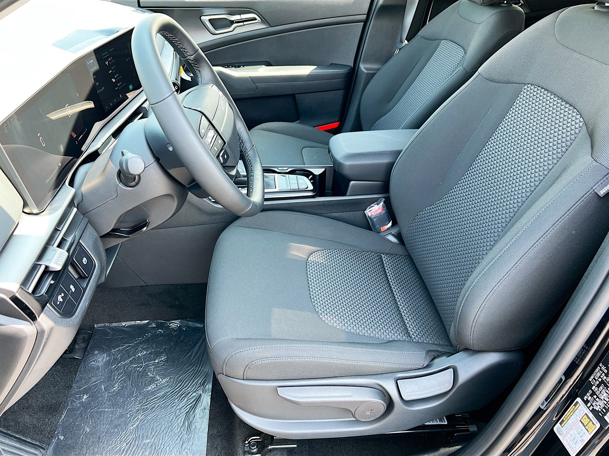 2026 Kia Sportage LX photo 3