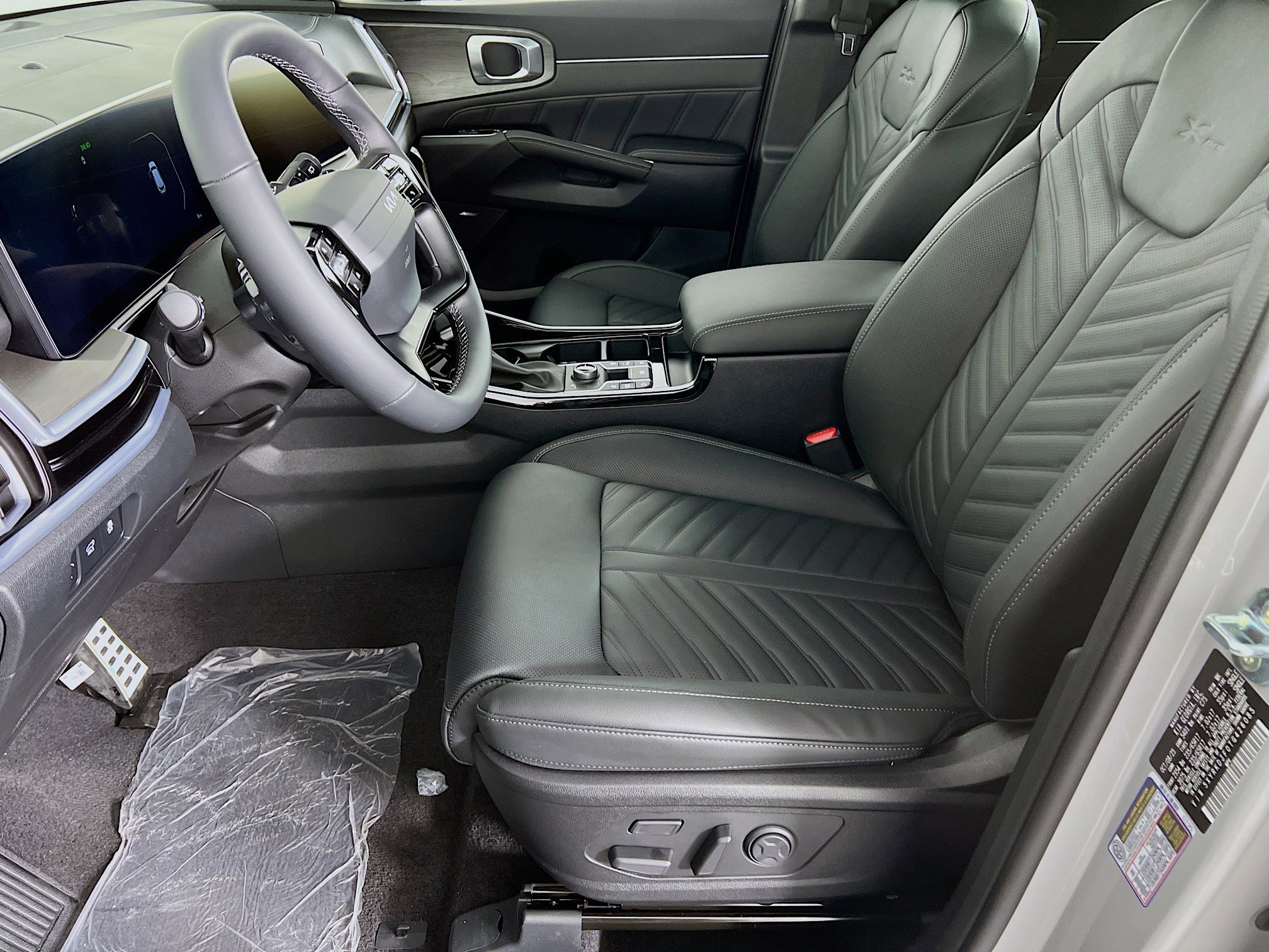 2026 Kia Sorento X-Pro SX Prestige photo 3