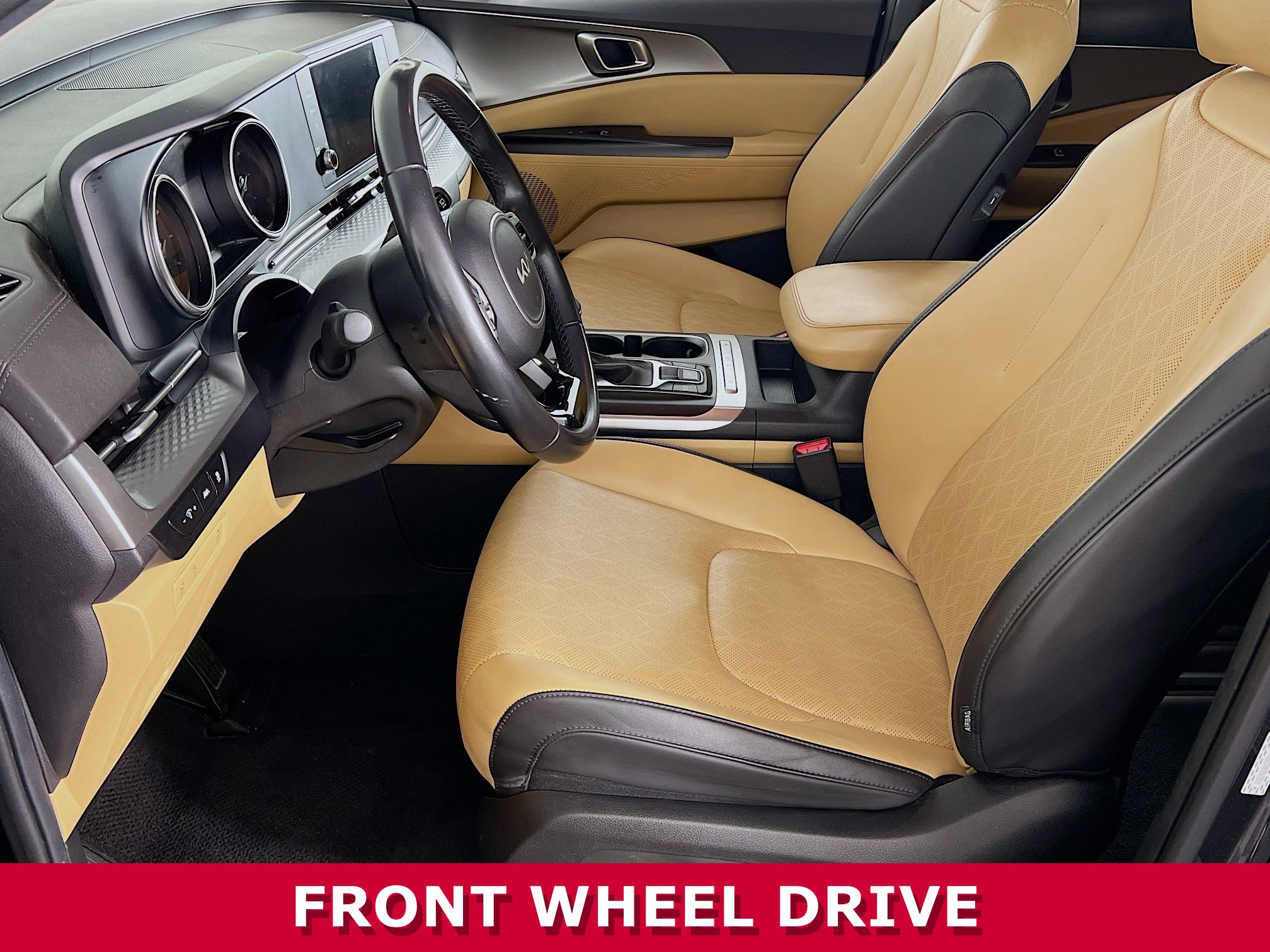 2022 Kia Carnival LXS photo 3