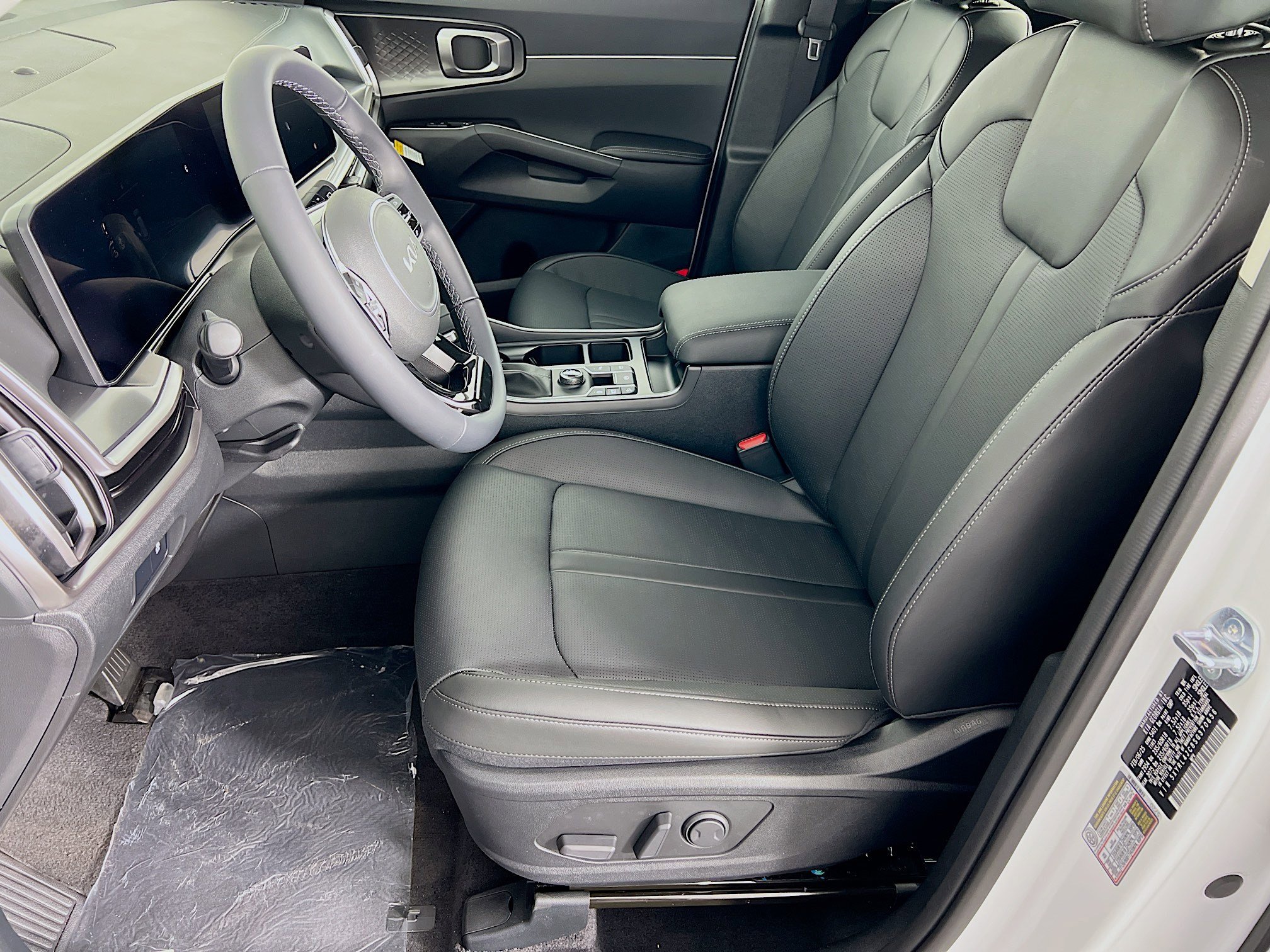 2025 Kia Sorento S photo 3
