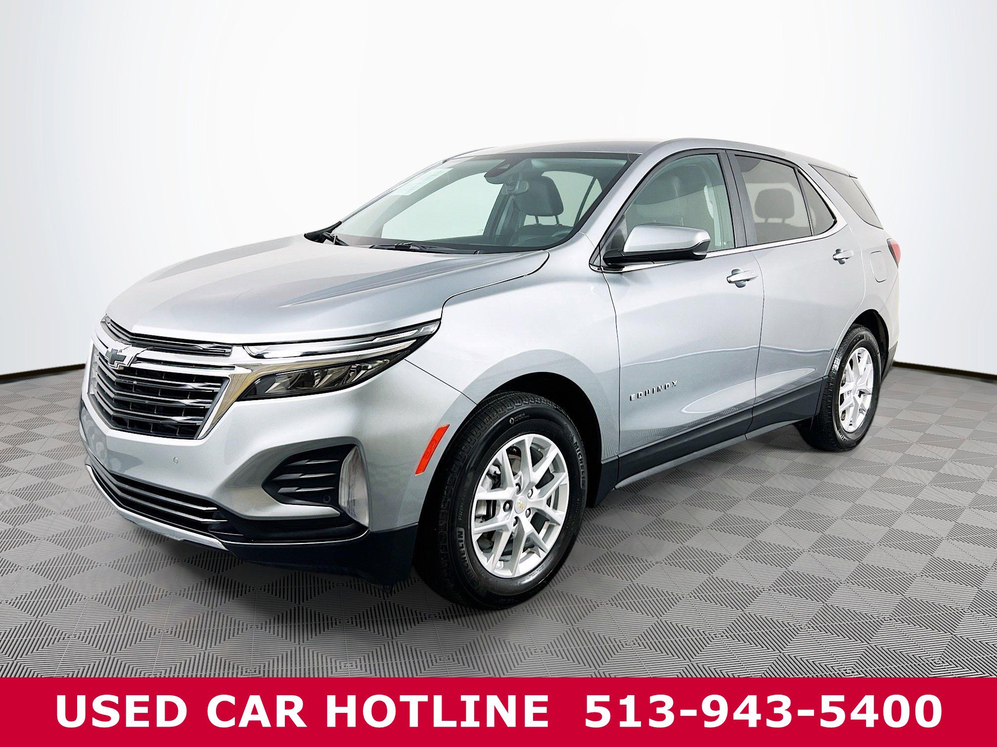 2024 Chevrolet Equinox LT photo 2