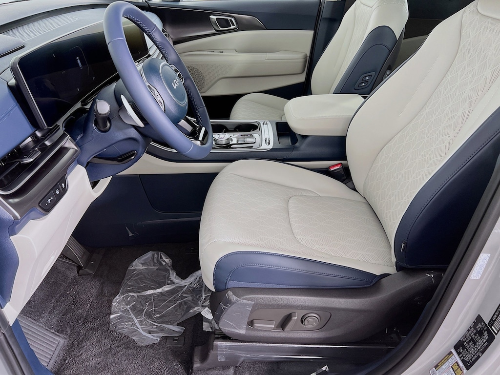 New 2026 Kia Carnival Hybrid SX Van Passenger Van