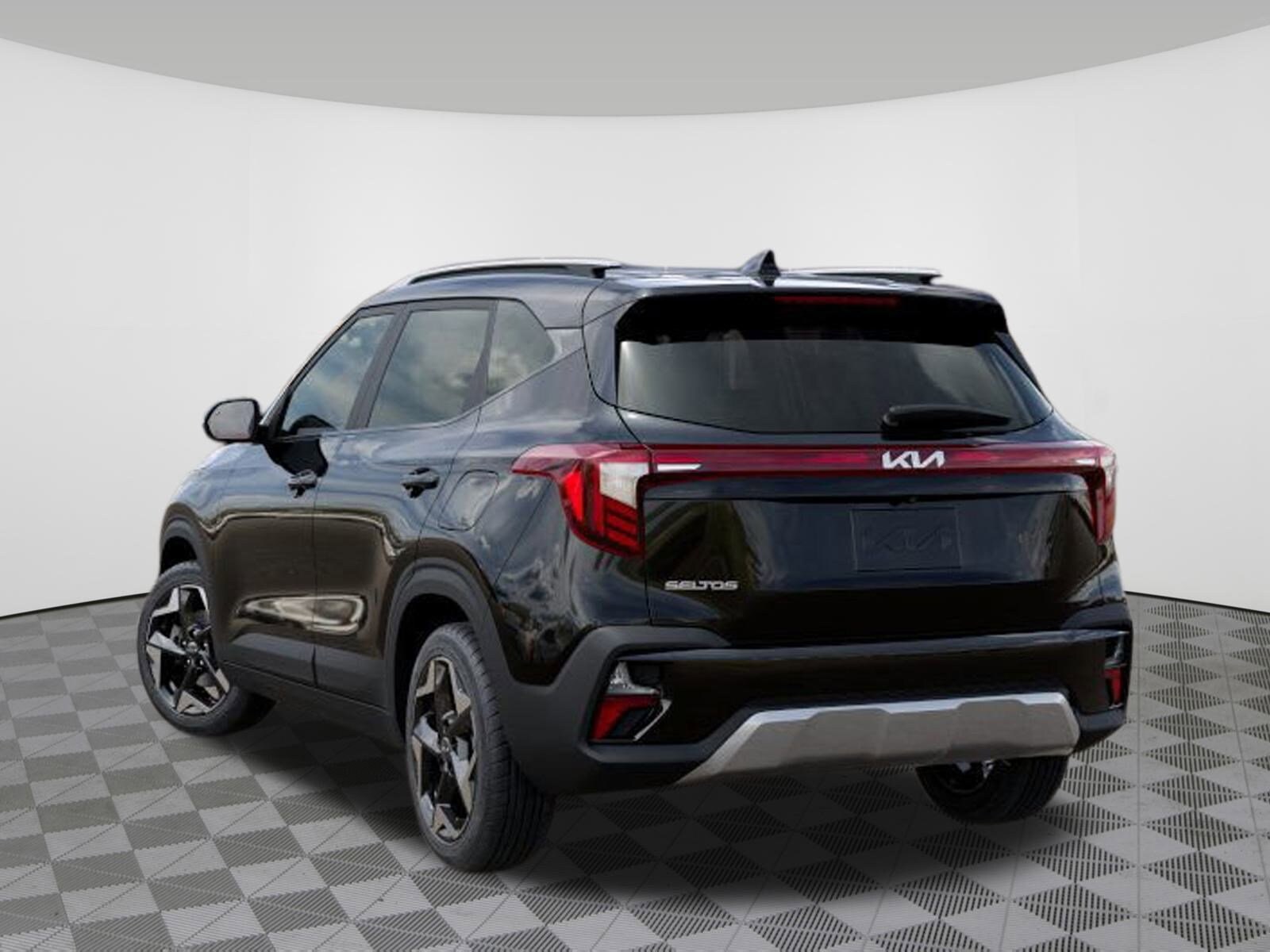 2026 Kia Seltos S photo 4