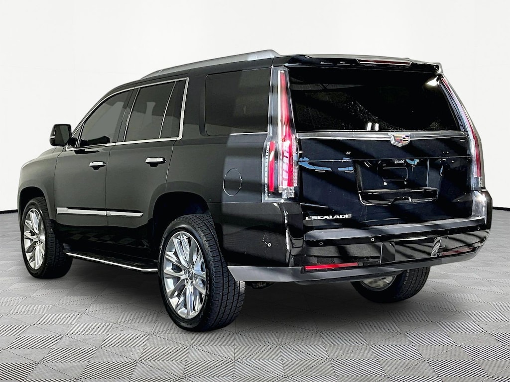 Used 2020 CADILLAC Escalade Luxury SUV