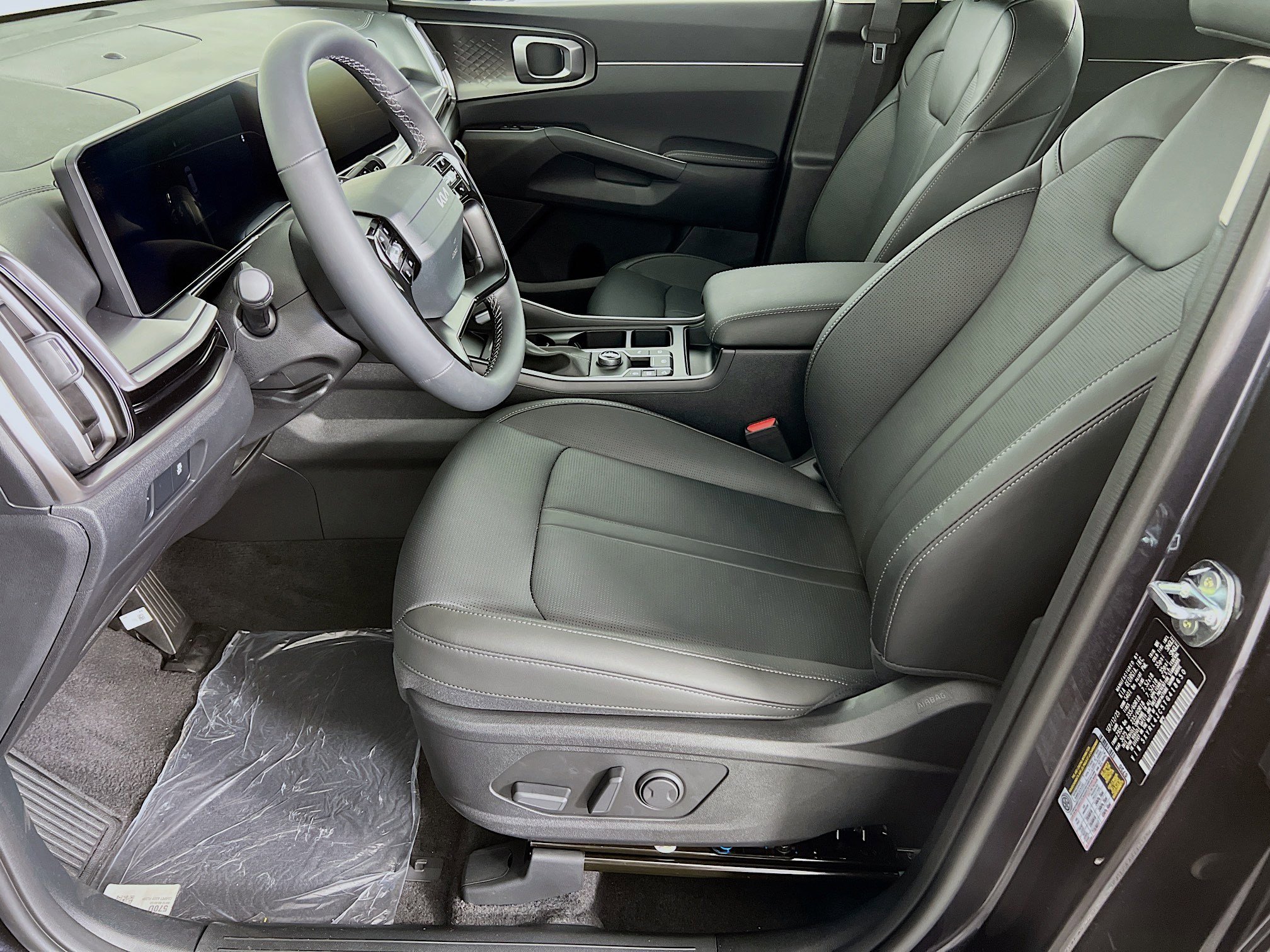 2026 Kia Sorento S photo 2