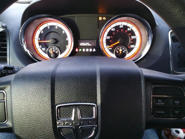 2014 Dodge Grand Caravan SXT photo 2