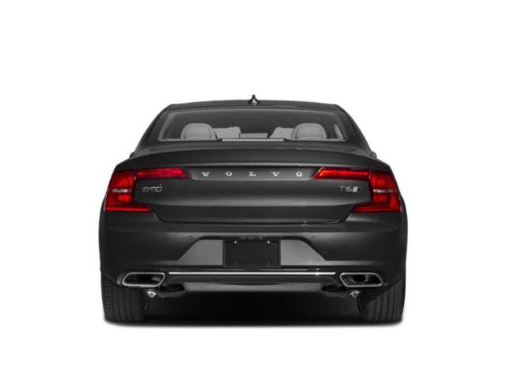 Used 2018 Volvo S90 Momentum Sedan