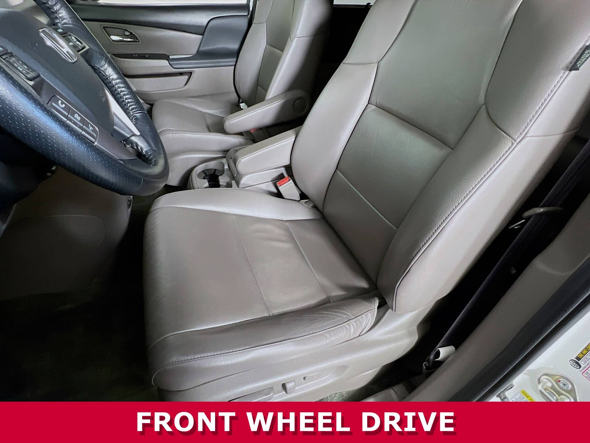 2016 Honda Odyssey Touring Elite photo 3