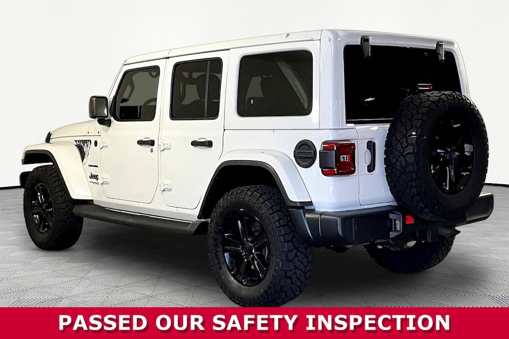 Used 2020 Jeep Wrangler Unlimited Sahara Altitude SUV