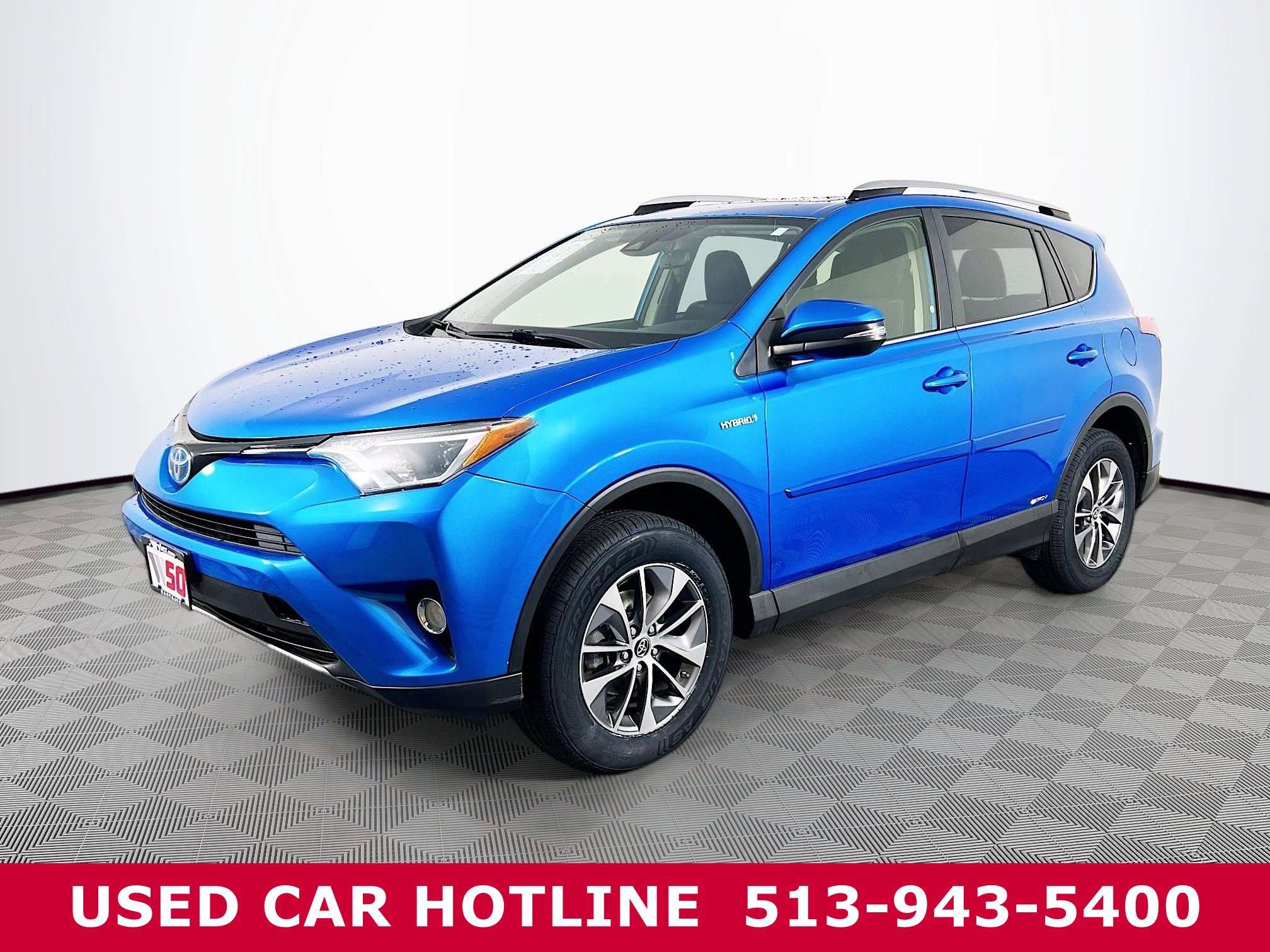 Used 2017 Toyota RAV4 XLE with VIN JTMRJREVXHD110975 for sale in Batavia, OH