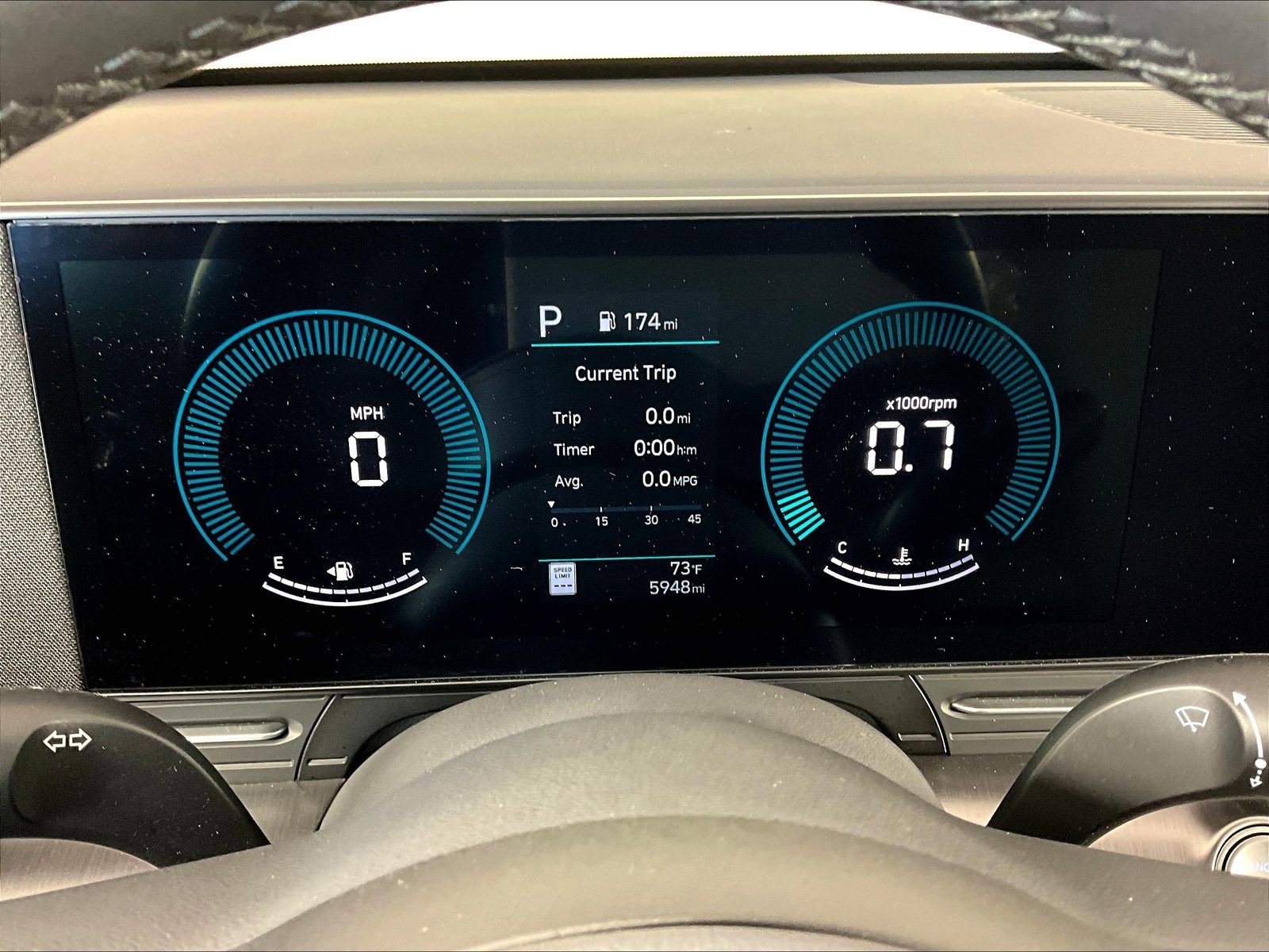 2025 Hyundai Kona SEL - Photo 12