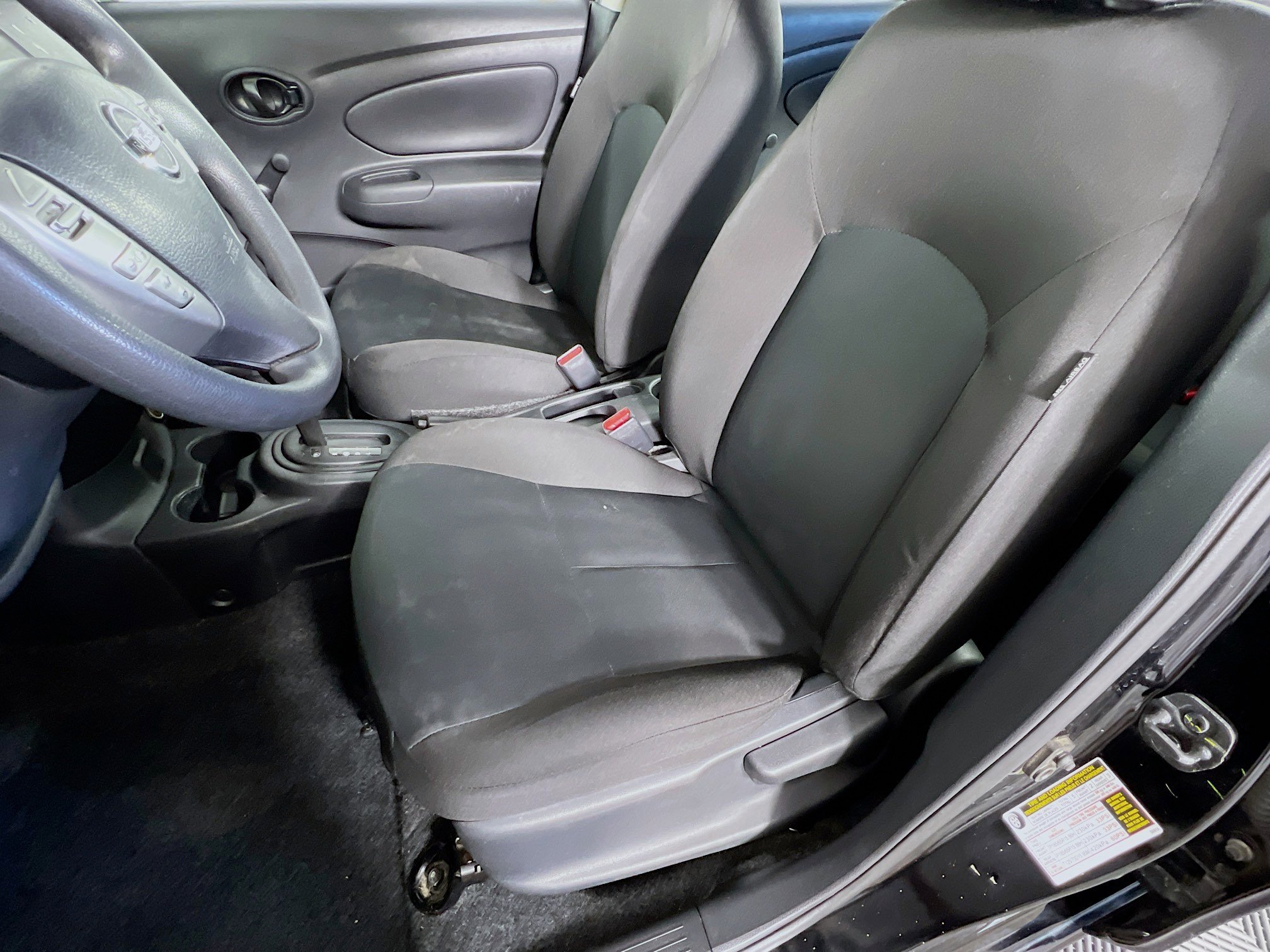 2018 Nissan Versa Plus Sedan photo 3