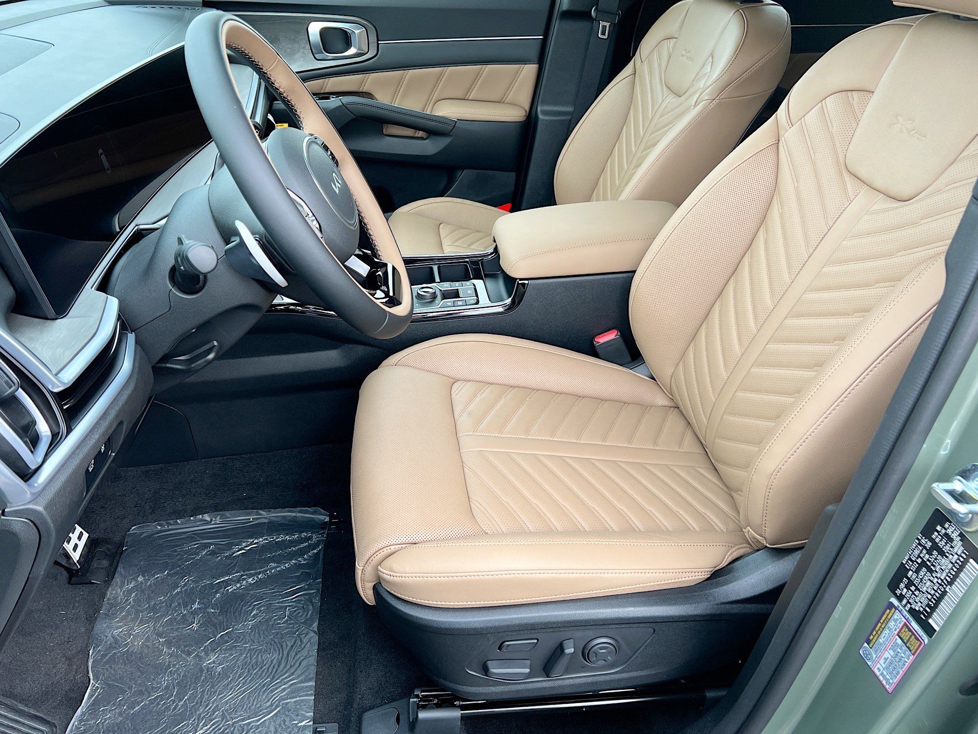 2025 Kia Sorento X-Line SX Prestige photo 2