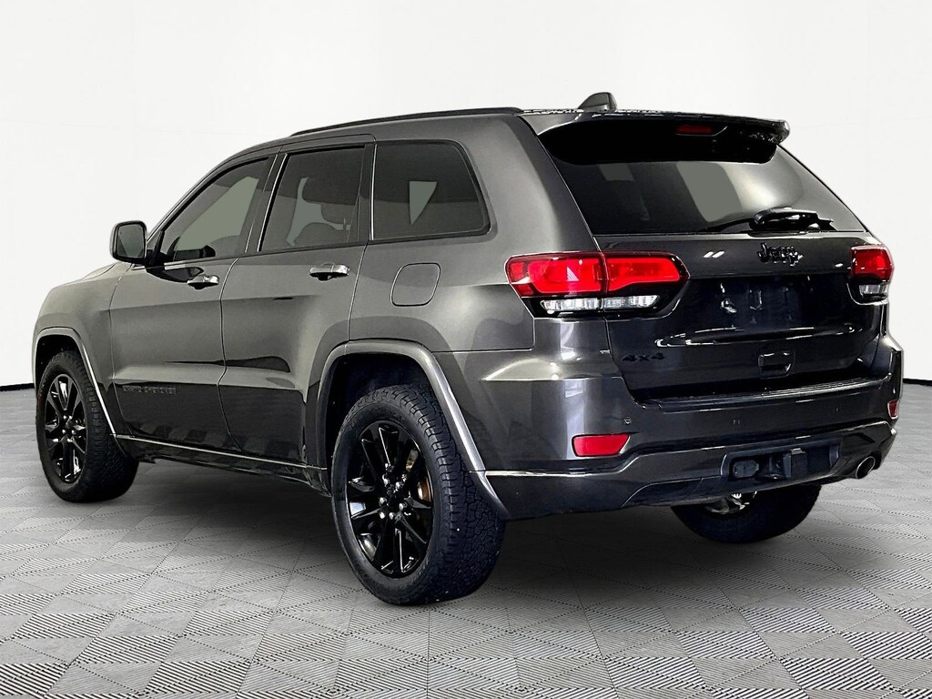 Used 2019 Jeep Grand Cherokee Altitude SUV
