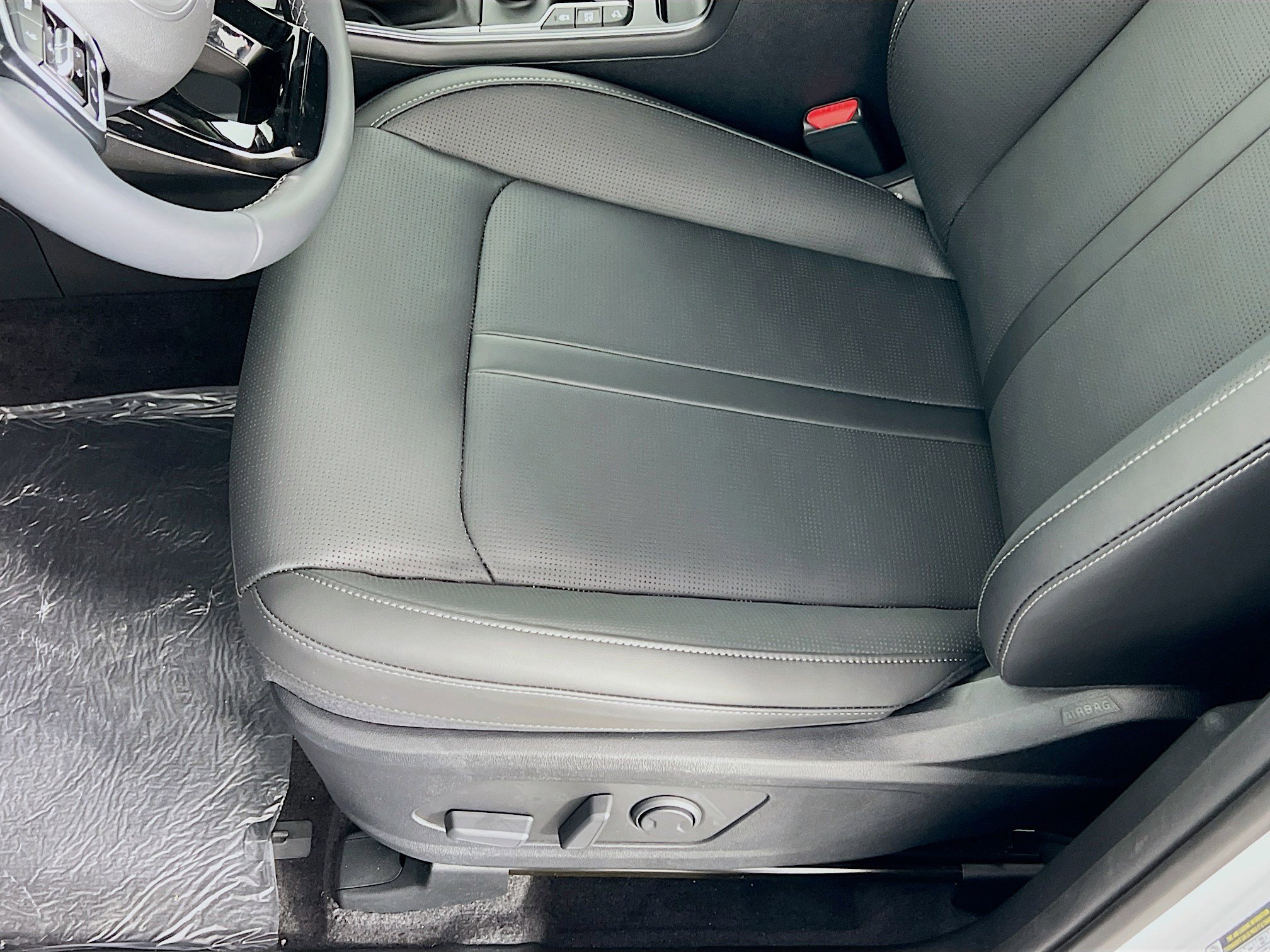 2025 Kia Sorento S photo 4