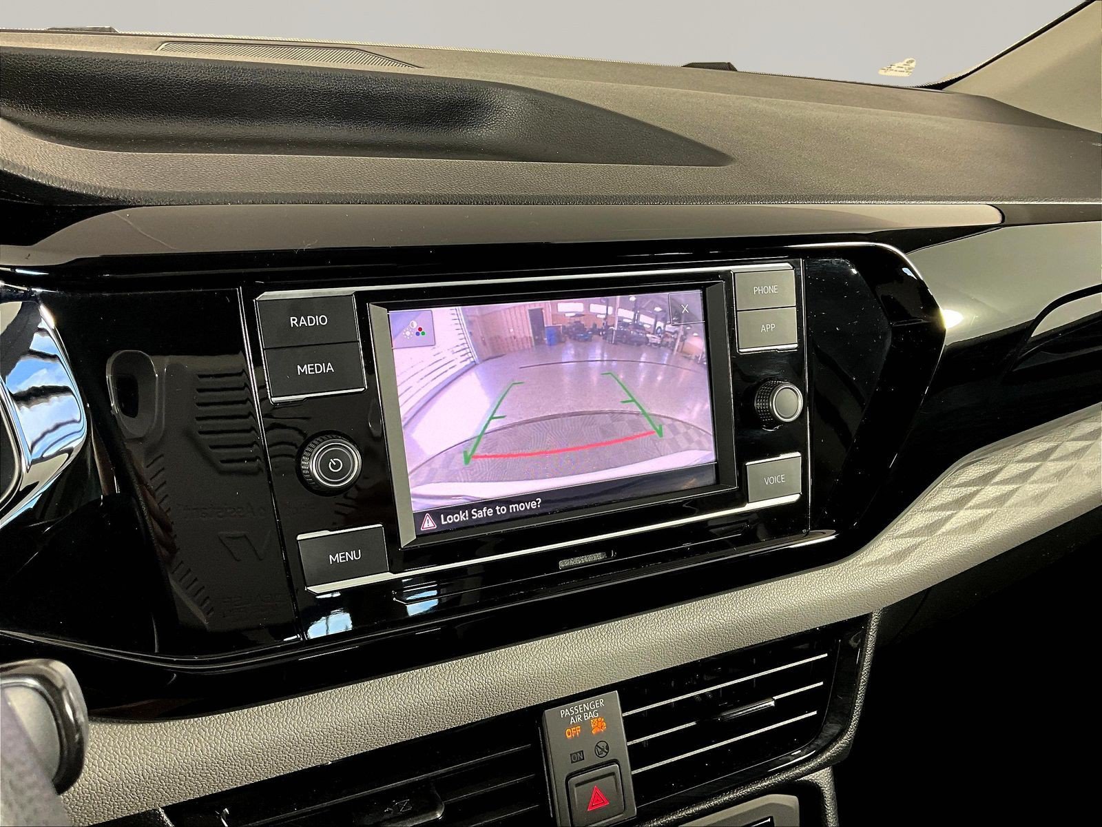 2022 Volkswagen Taos S - Photo 16