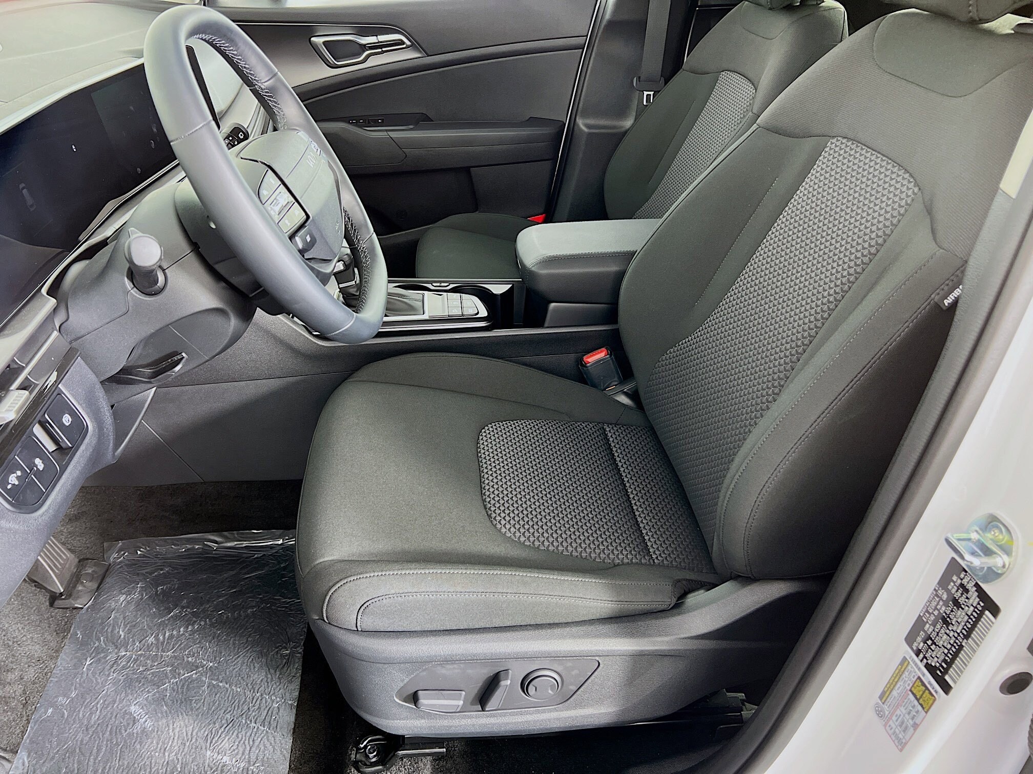 2026 Kia Sportage LX photo 3