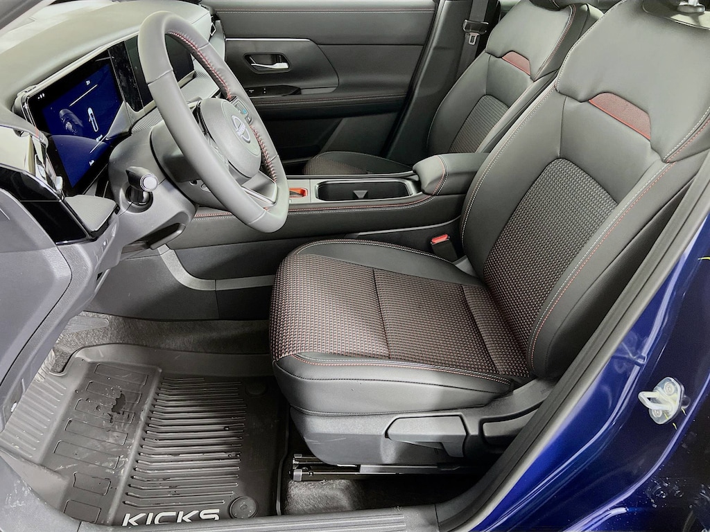 New 2026 Nissan Kicks SR SUV