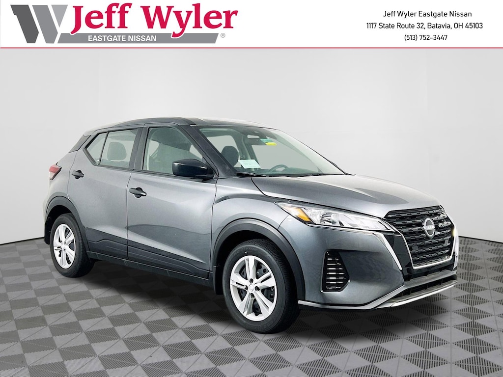 New 2025 Nissan Kicks Play S SUV