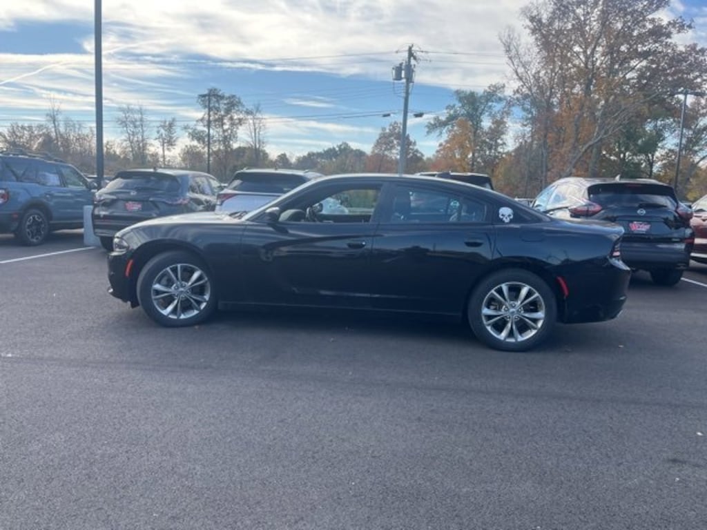 Used 2021 Dodge Charger SXT Sedan