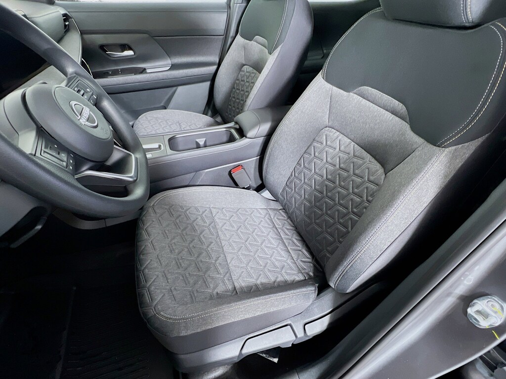 New 2026 Nissan Kicks SV SUV