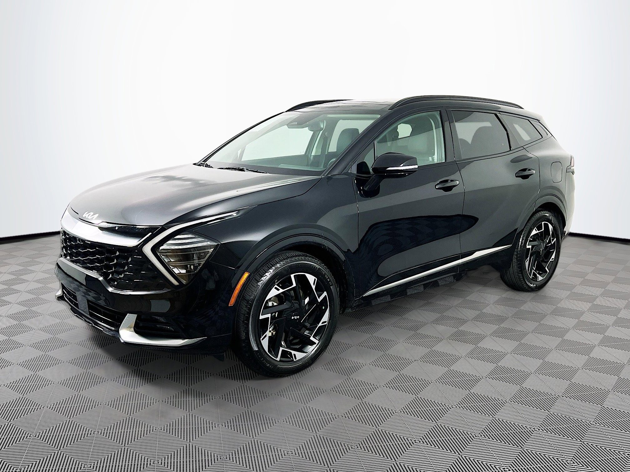2025 Kia Sportage photo 2