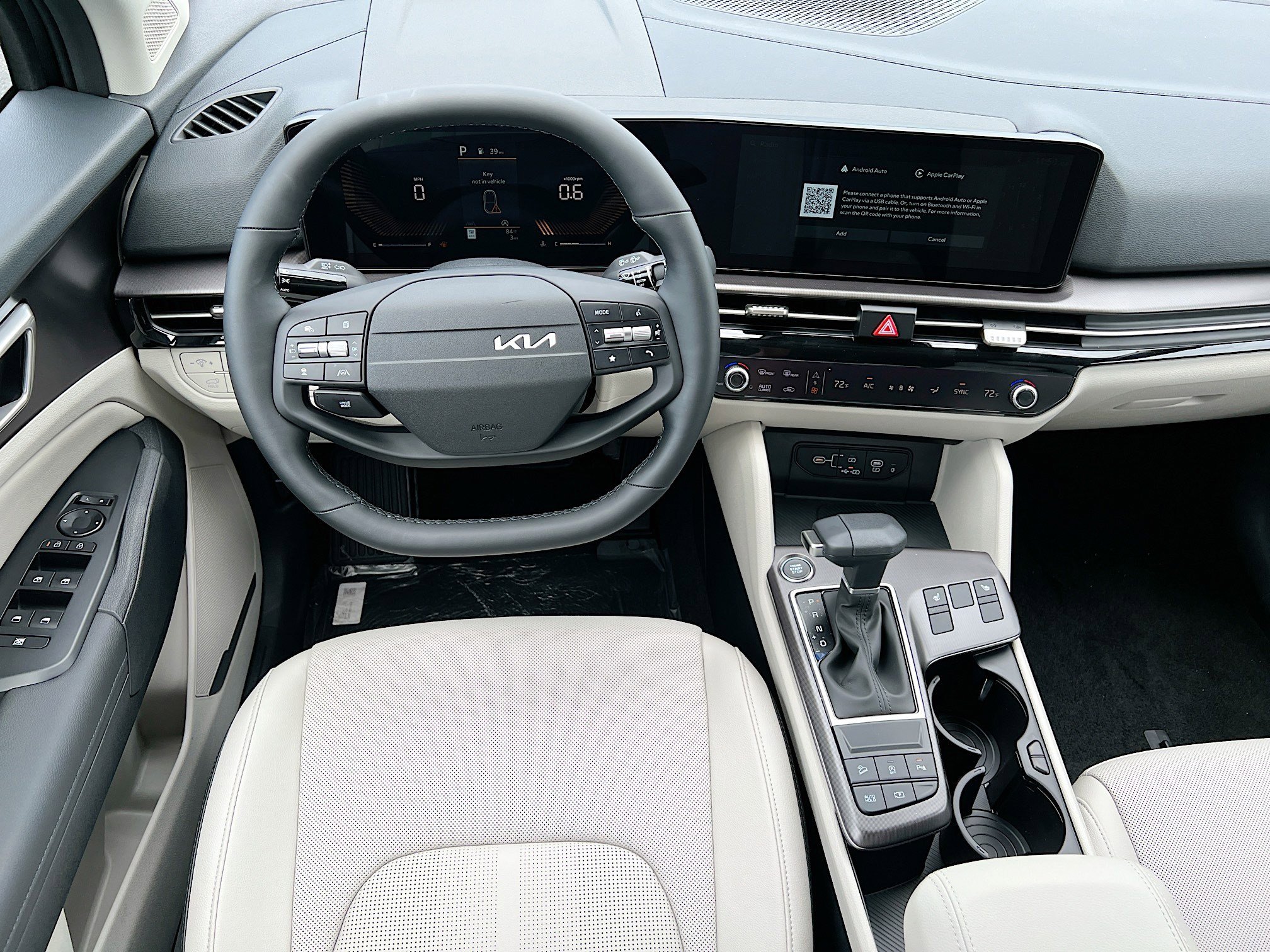 2026 Kia Sportage EX - Photo 18