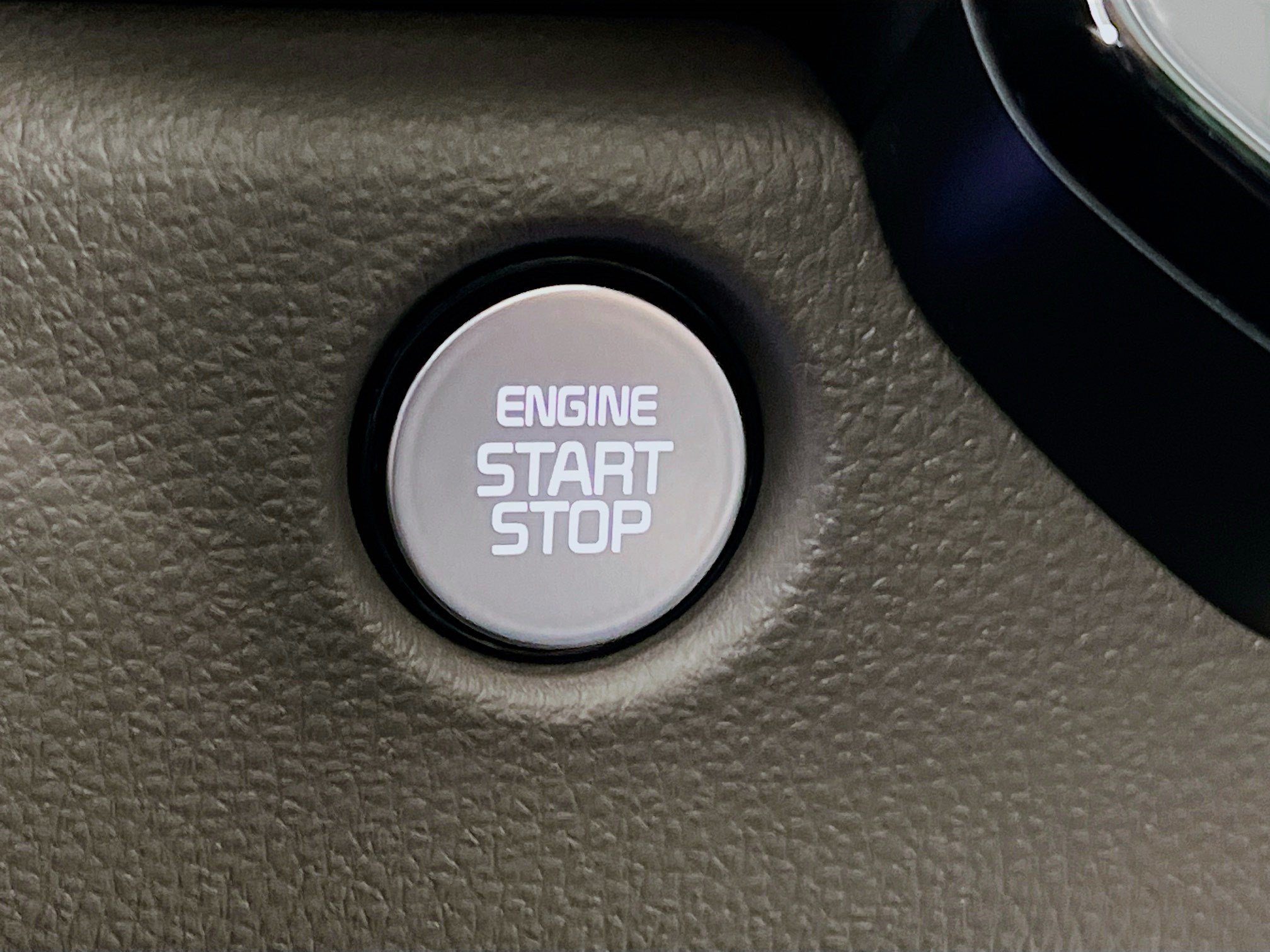2025 Kia Carnival SX - Photo 15