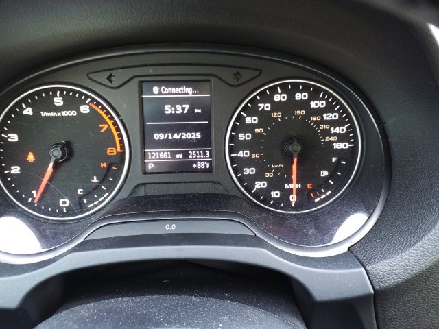 2015 Audi A3 1.8T Premium Plus photo 4