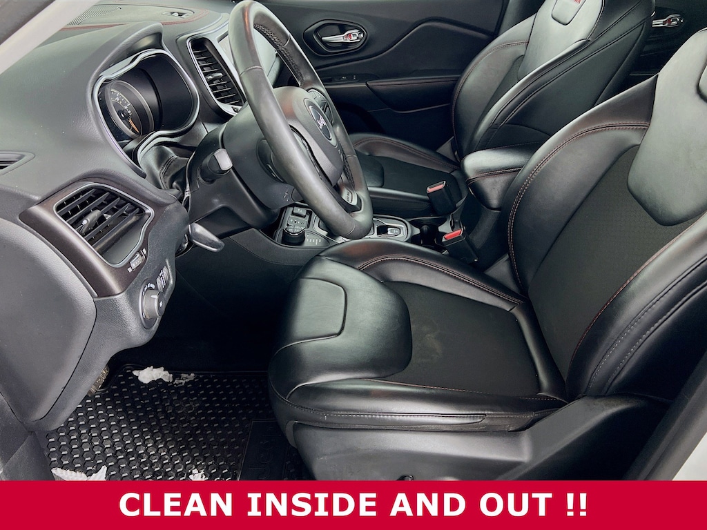 Used 2022 Jeep Cherokee Trailhawk SUV