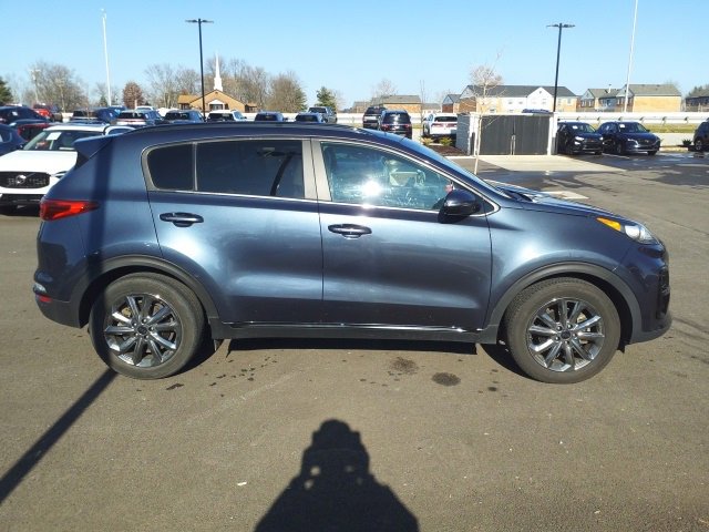 2022 Kia Sportage Nightfall Edition photo 2