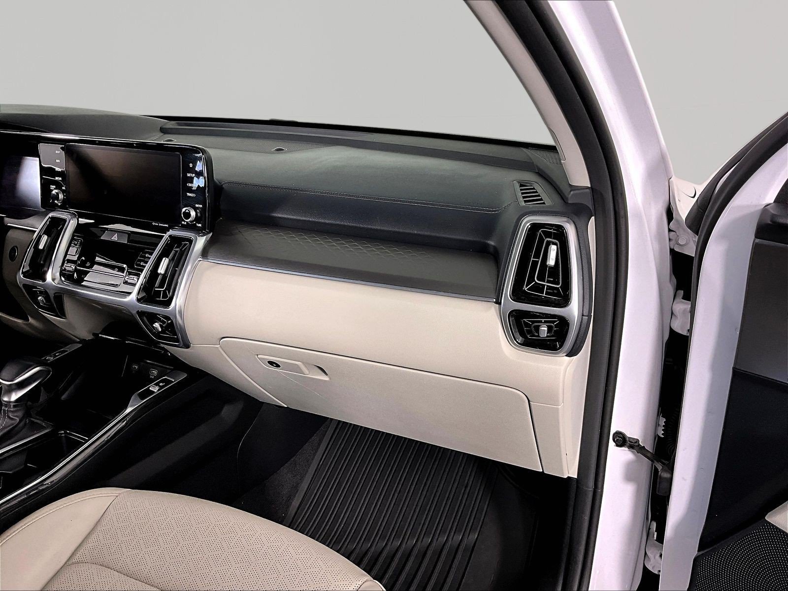 2023 Kia Sorento SX - Photo 30