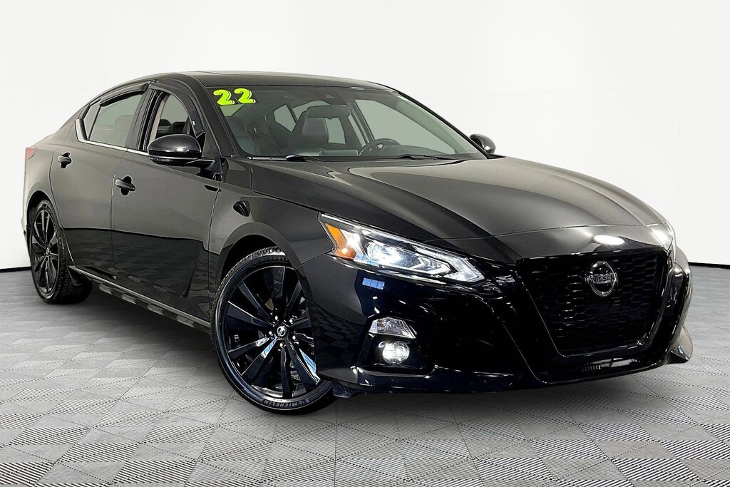 Used 2022 Nissan Altima 2.5 SR Sedan