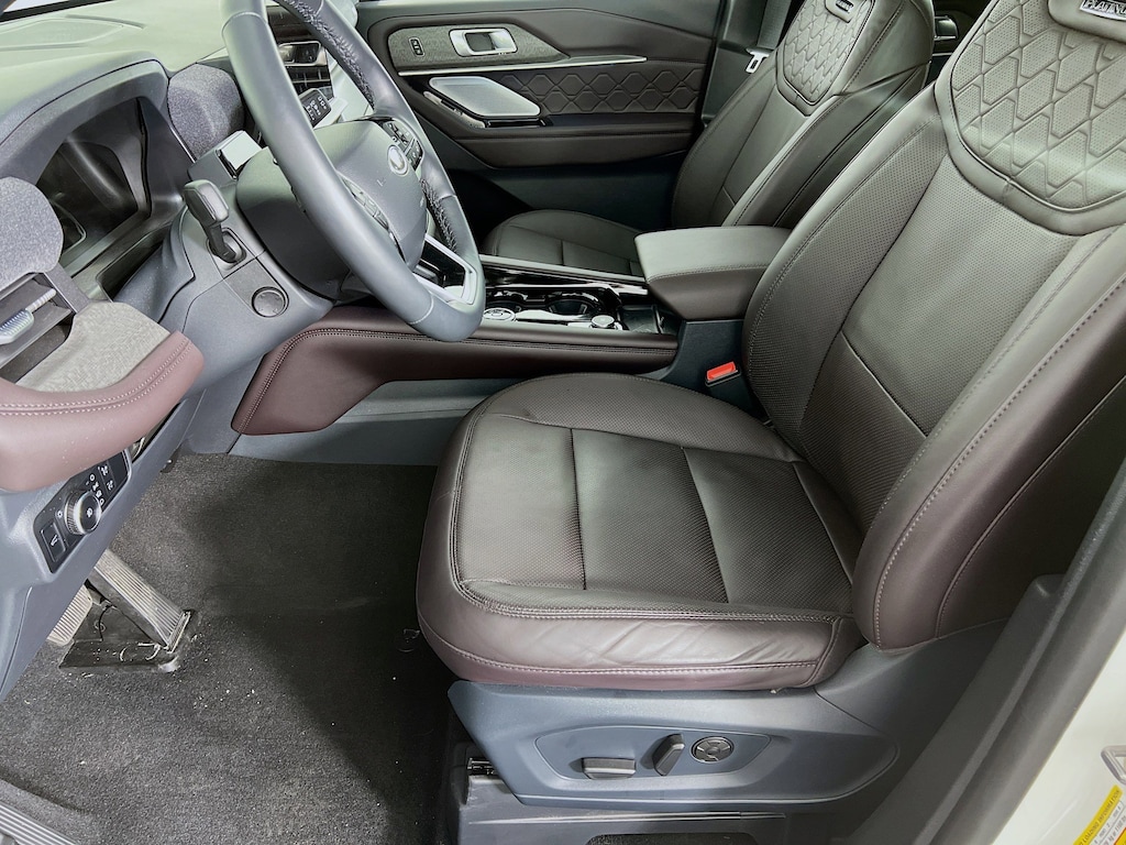 Used 2025 Ford Explorer Platinum SUV