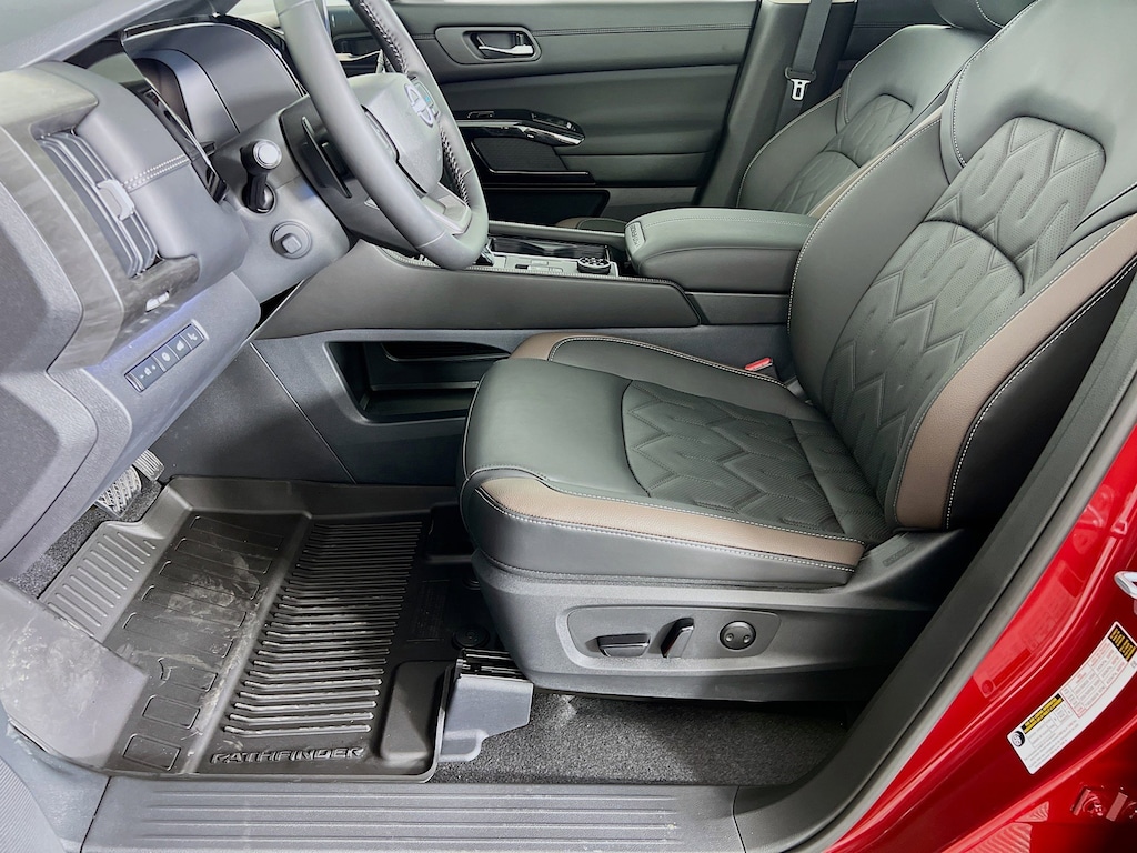 New 2026 Nissan Pathfinder Platinum SUV